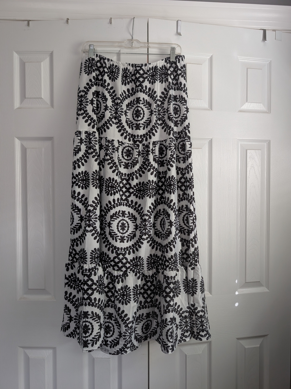 Black and White Printed Tiered Maxi Skirt - Women's